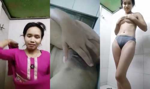 Young Desi girl showing her chut and boobs