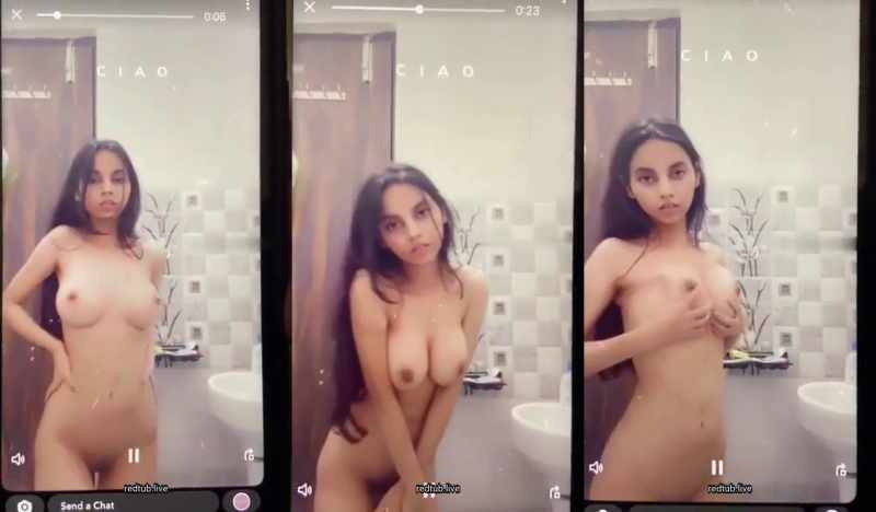 Patli Ladki ki Boobs nude